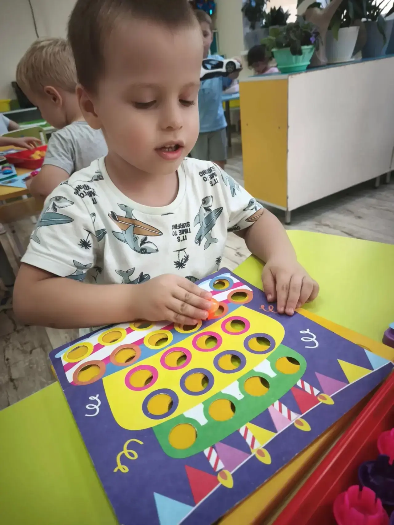 🌈 8‑я группа: «Изучаем цвета через игру»! 🎨