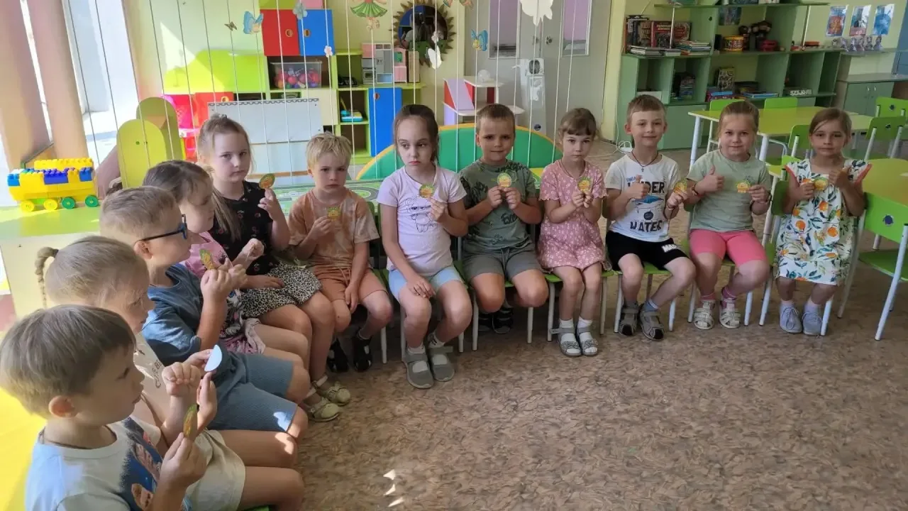 📚 В группе «Почемучки» прошёл День сказки. В игровой форме ребята тренировали сразу несколько важны