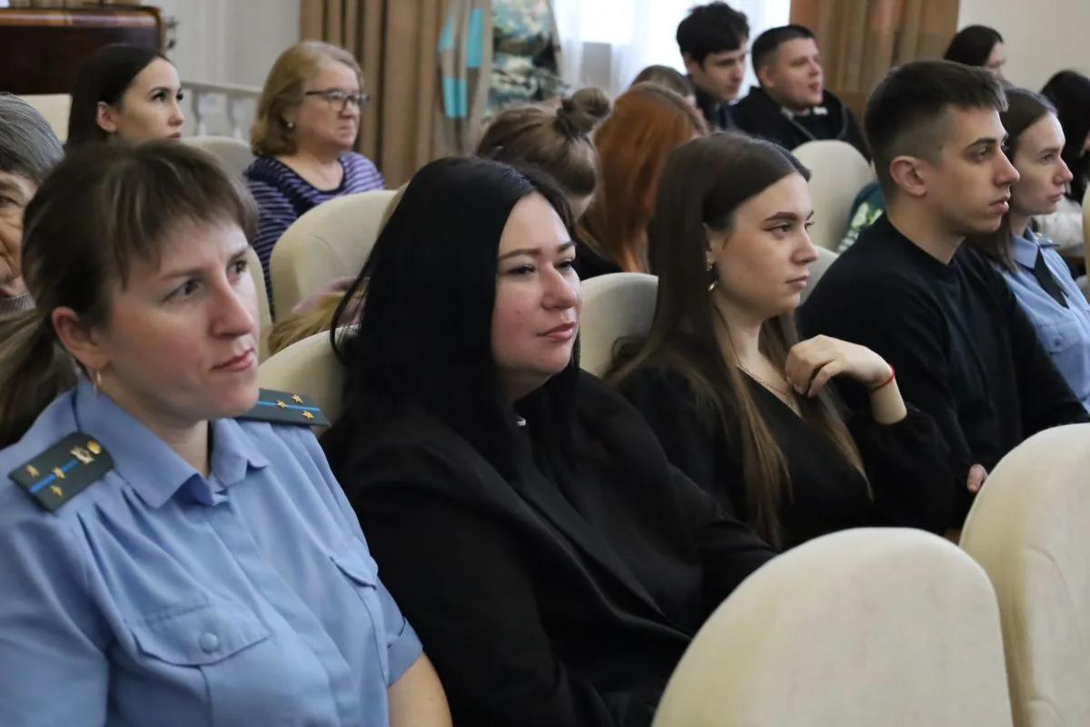 В Белом зале Государственного музея истории литературы и искусства Алтайского края состоялось торжес