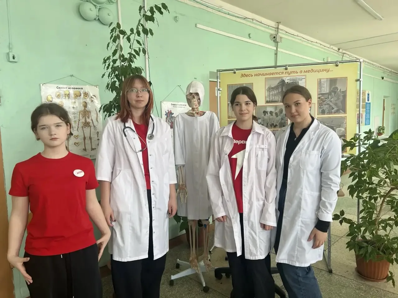 Будущие медики пробуют себя в деле! 🩺🏥✨