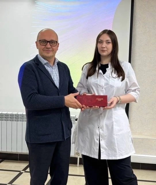 МЕСТО ДЛЯ СТАРТА – ШКОЛЬНАЯ ПАРТА

Несколько лет назад в школьной группе ВКонтакте мы открыли рубрик