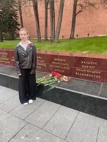 Накануне Дня Победы учащиеся Школы Ломоносова приняли участие в военно-патриотической акции «Победа»
