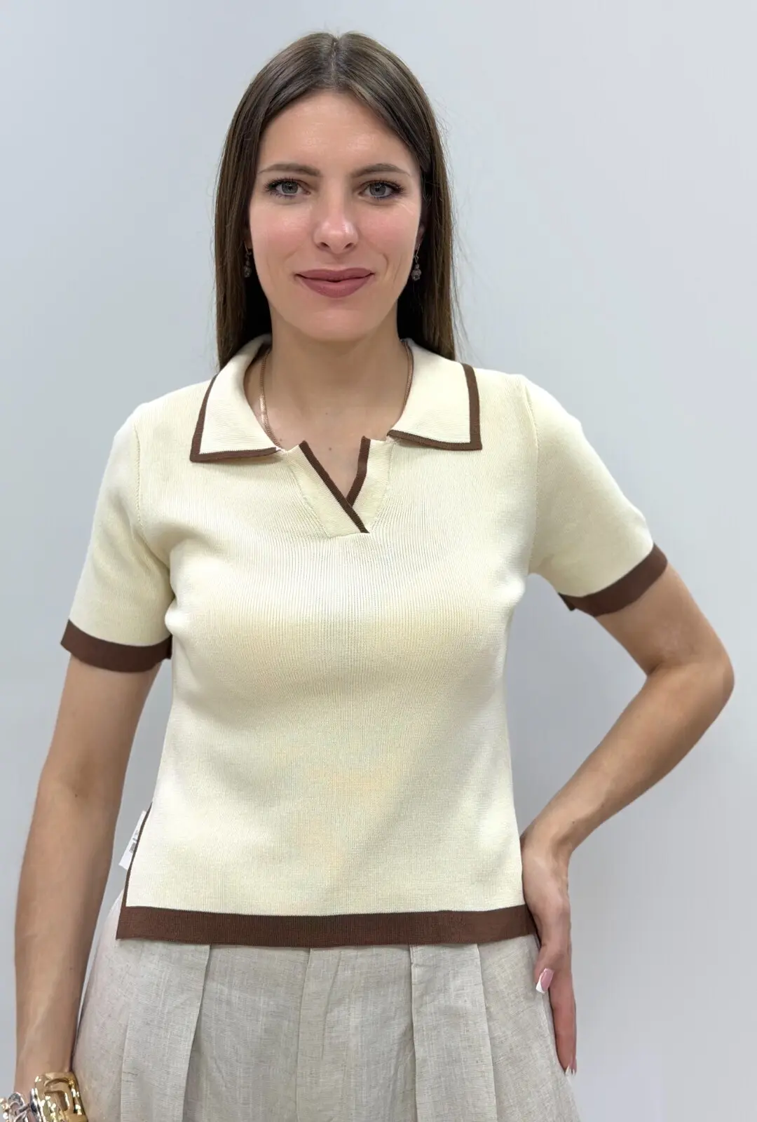 Коллекция женских джемперов поло.