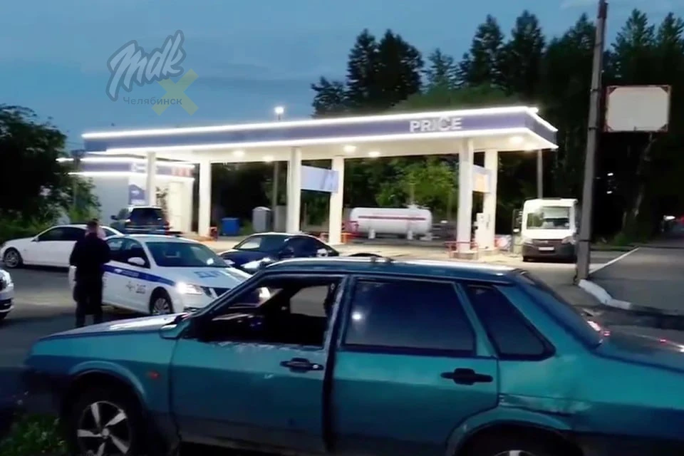🚔 Угонщики устроили погоню с полицией в Челябинске

Житель Ленинского района сообщил о пропаже ВАЗ-