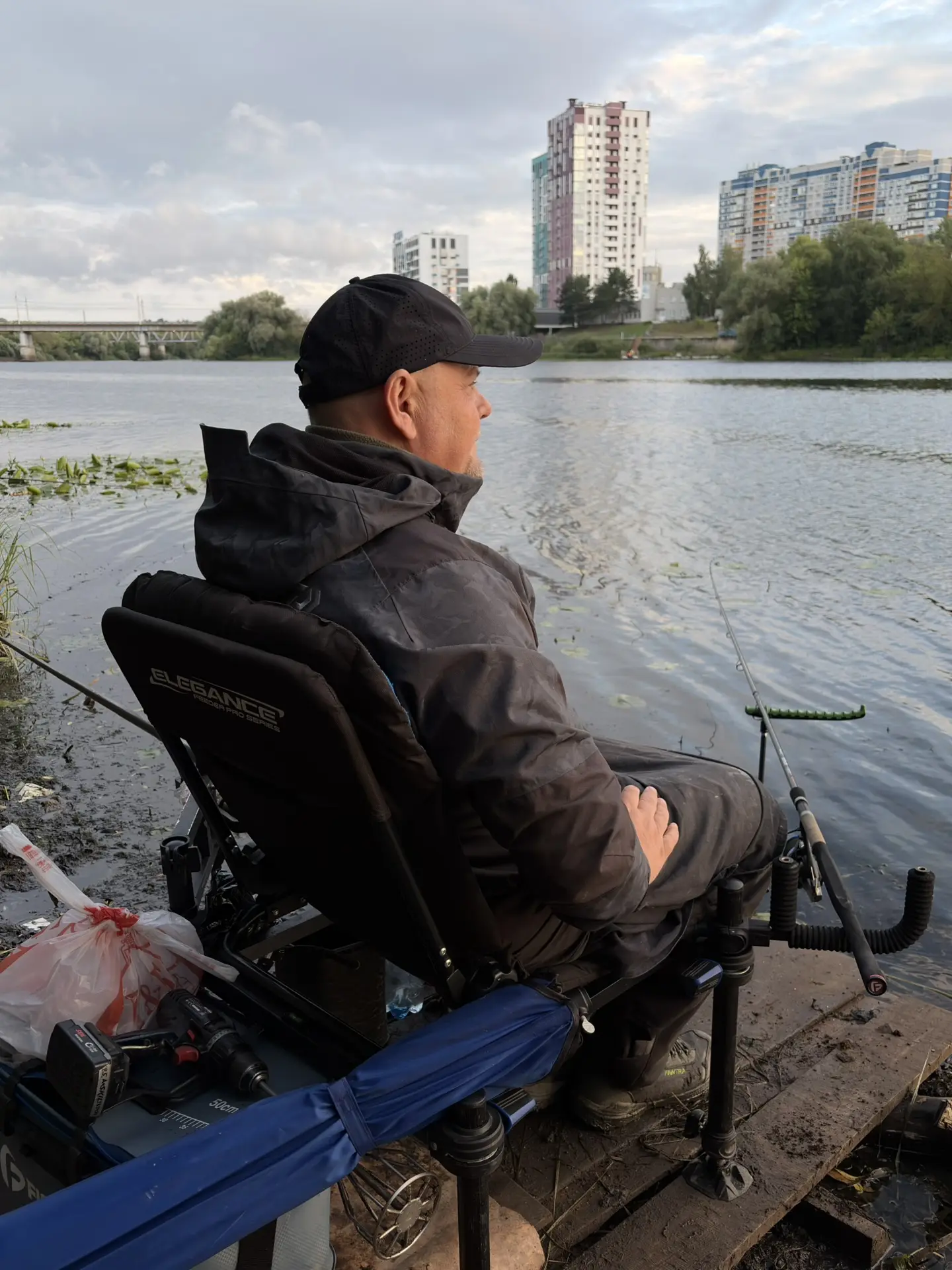 Вот и мне посчастливилось попасть на рыбалку в то место, где на сегодняшний день происх...