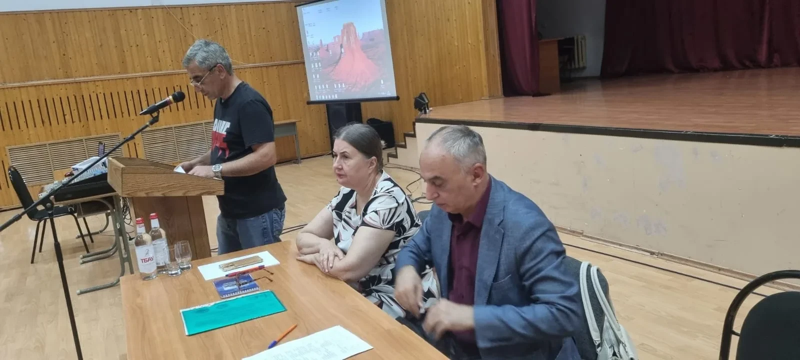 20 августа на базе МКОУ «Лицея № 2» были организованы и проведены три дискуссионные пло...