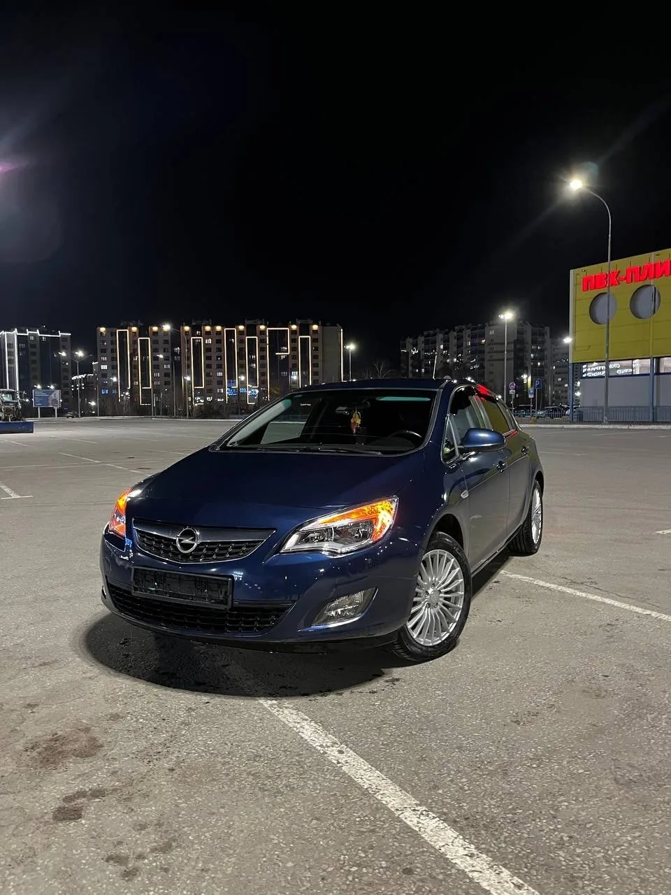 Продам Opel Astra J 2010 года