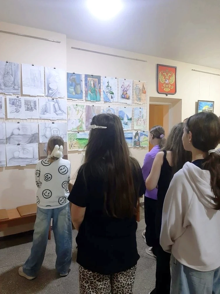✨2 июня в МКУ ДО «ДХШ» открылась "Выставка лучших работ за второе полугодие"✨

Сезонные изменения вс