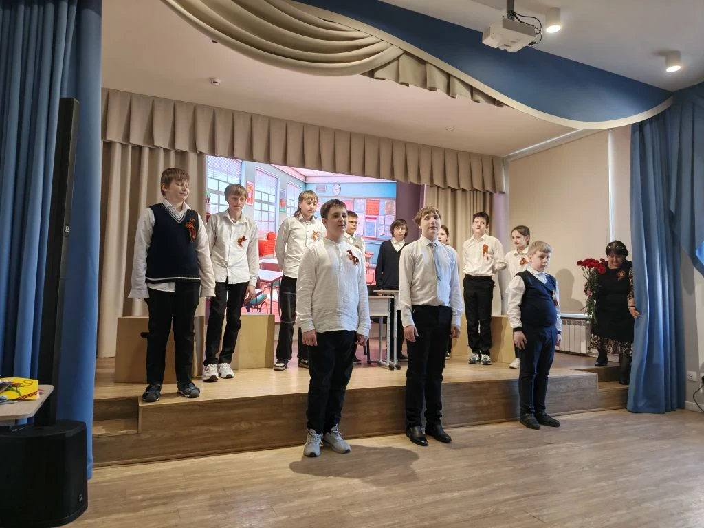 🌸 «Никто не забыт, ничто не забыто» – в школе №3 прошёл концерт к 9 Мая