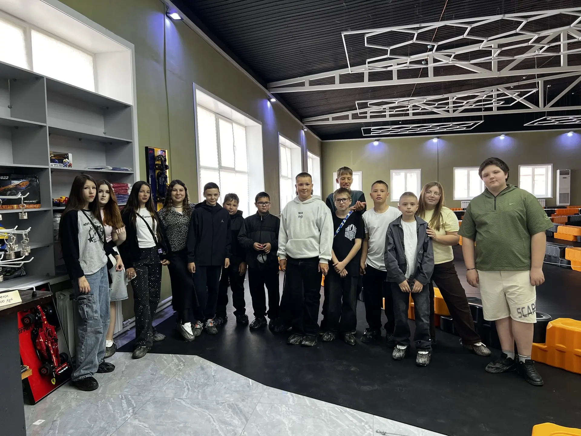 Урааа, каникулы начались! 🎉 В честь этого мы организовали для ребят незабываемую поезд...