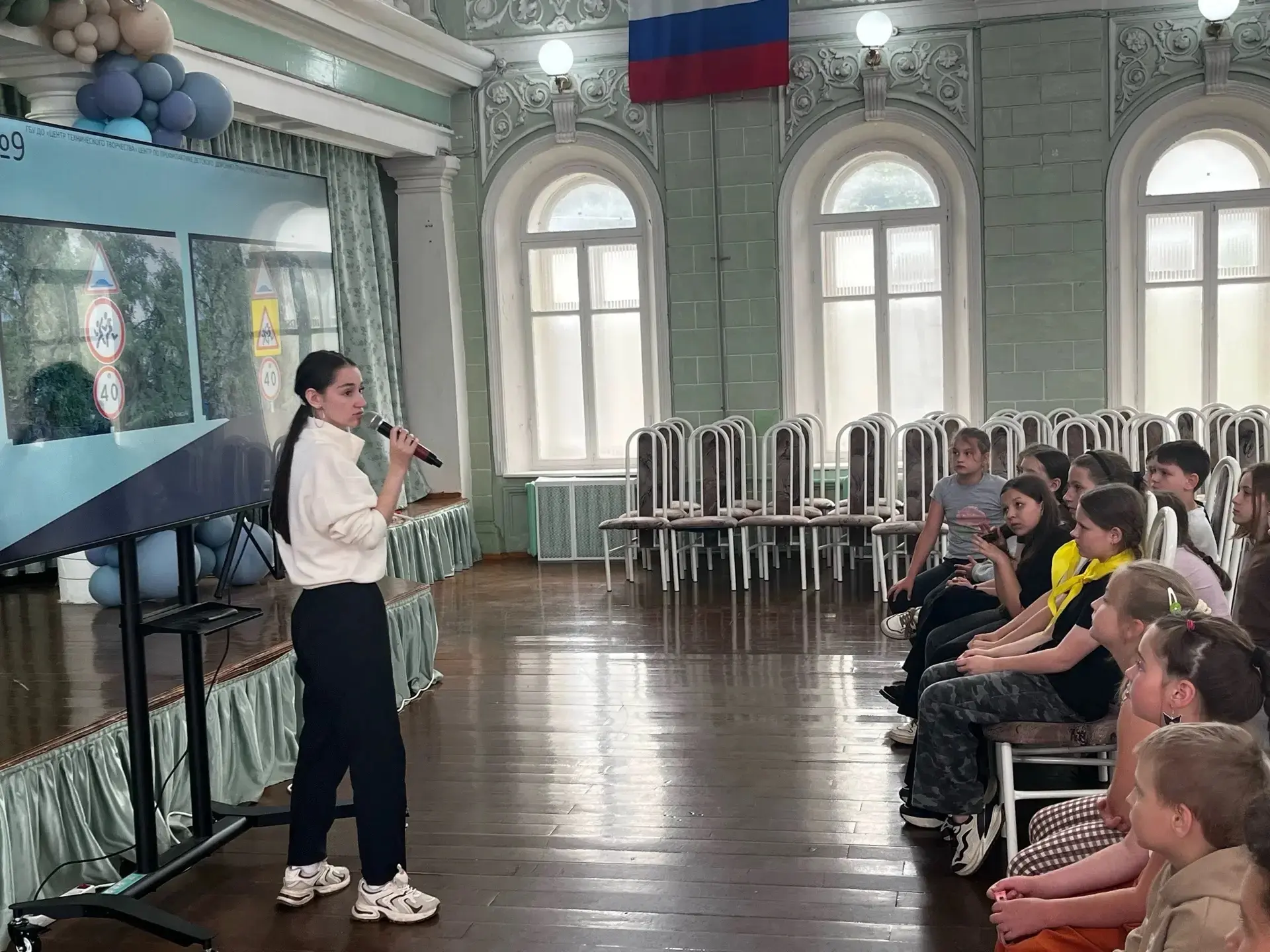 Безопасное лето 2026 🛴🚦

В нашем пришкольном лагере прошел цикл занятий по правилам дорожного движ