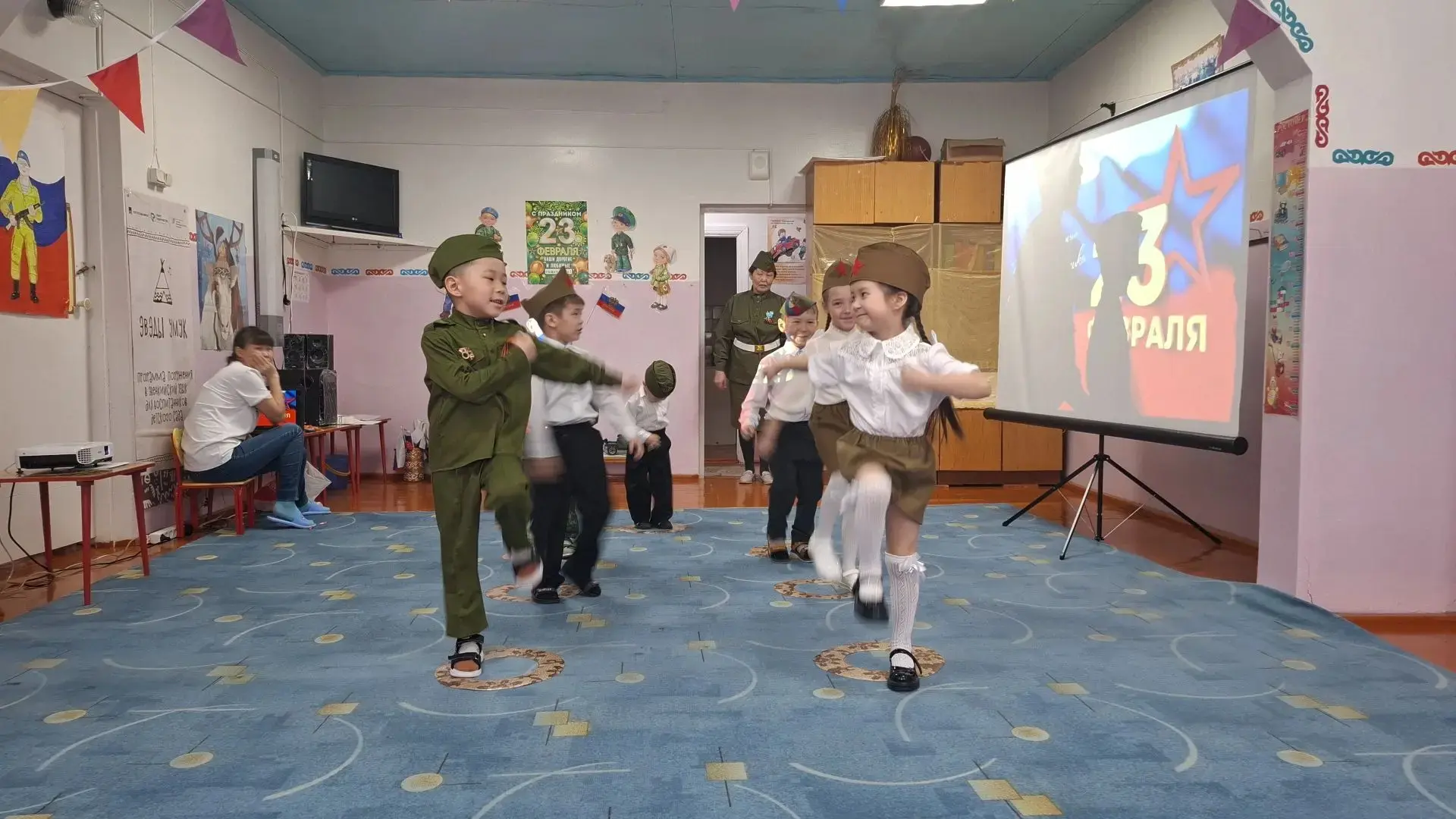 20 февраля в МБДОУ детский сад "Звездочка" прошел утренник, посвященный 23 февраля - Де...