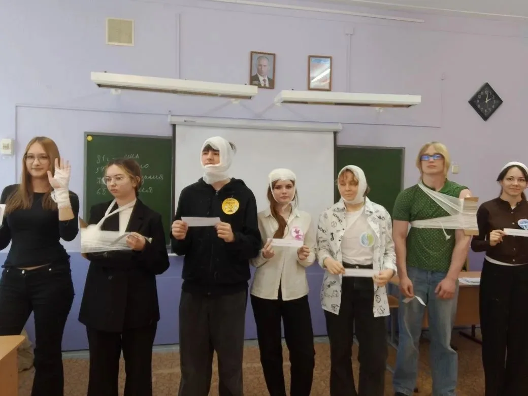 08.04.2026г. Команда  школы 100: Белодворцева Мария, Моторкина Софья и Шуринова Евгения заняли ll ме