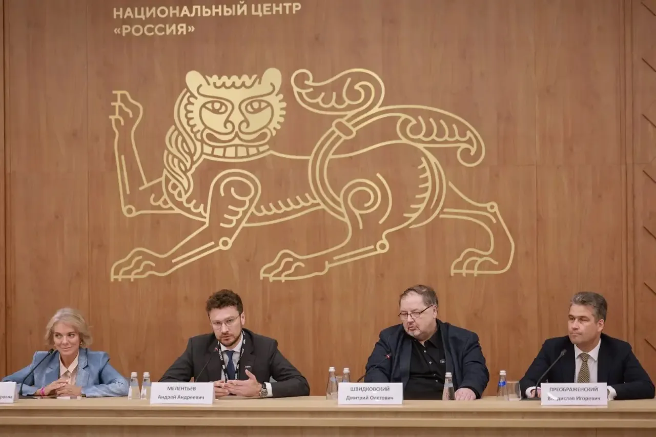 🏛️ Главный архитектор Московской области предложила вернуть монументальное искусство в...