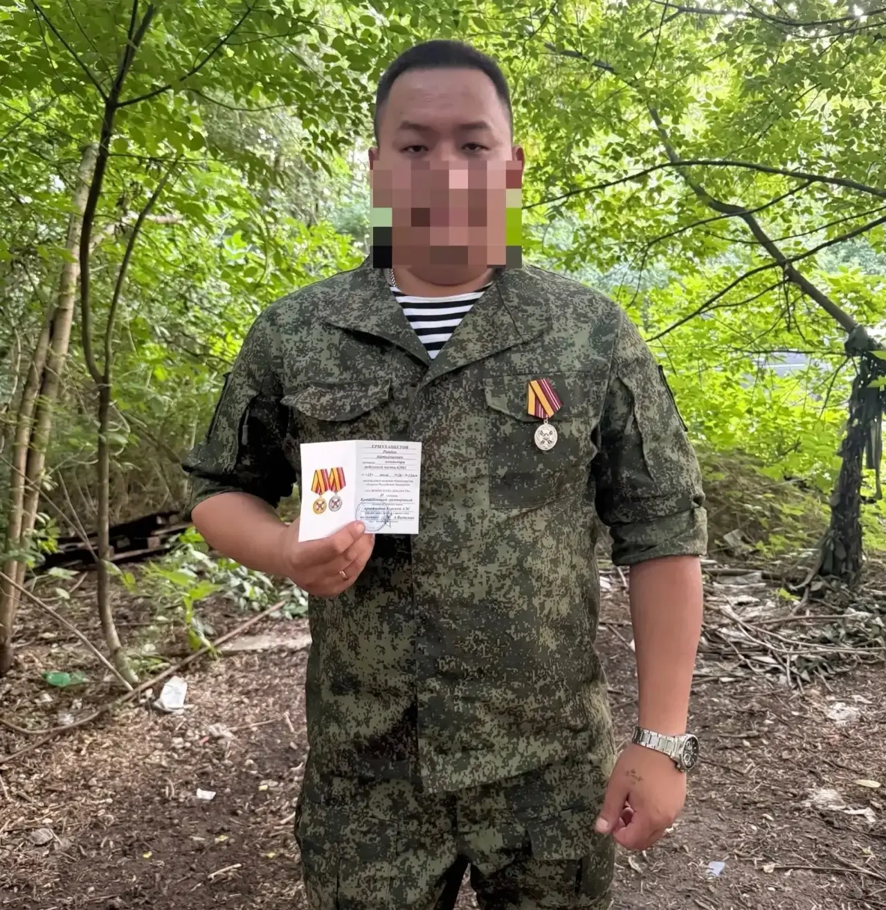 🎖️ Боец из Питерского района удостоен высокой награды
