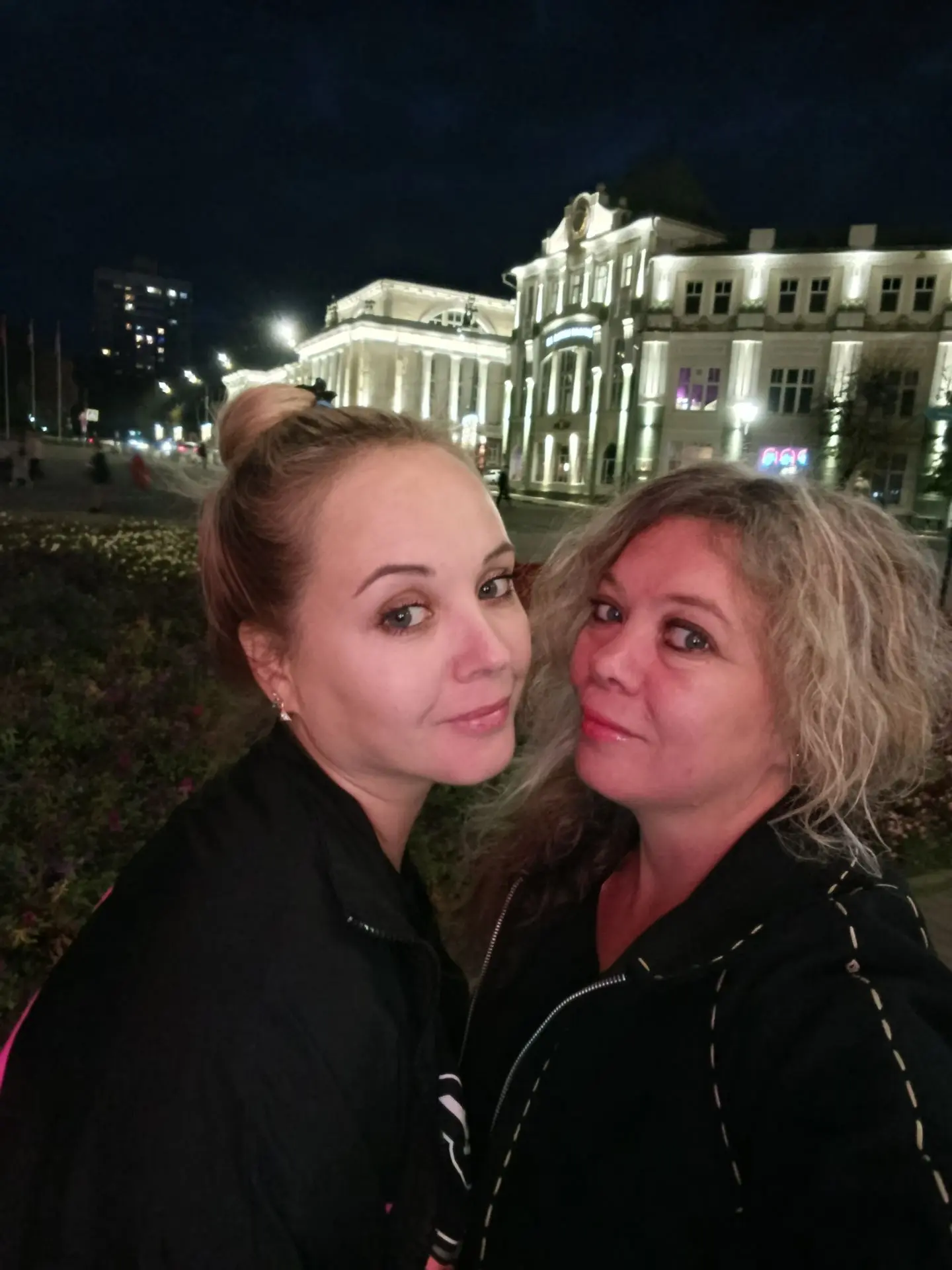 После трени решили в мидийку заглянуть ежей отведать, а их там нет, спец заказ сказали ...