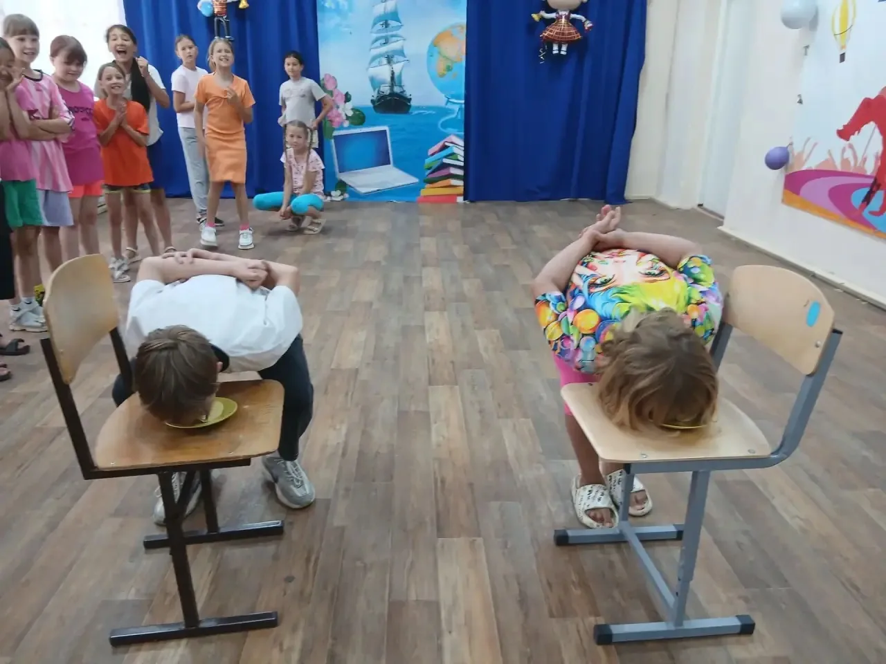 25.06 в пришкольном лагере " Солнышко" прошло закрытие лагеря. Дети с удовольствием играли, пели, уч