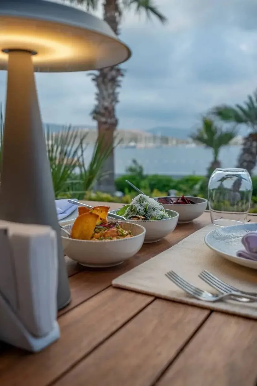 Эстетичный отель в Турции на Эгейском побережье!

📍 Mirada Exclusive Bodrum 5*

• Открытый бассейн 