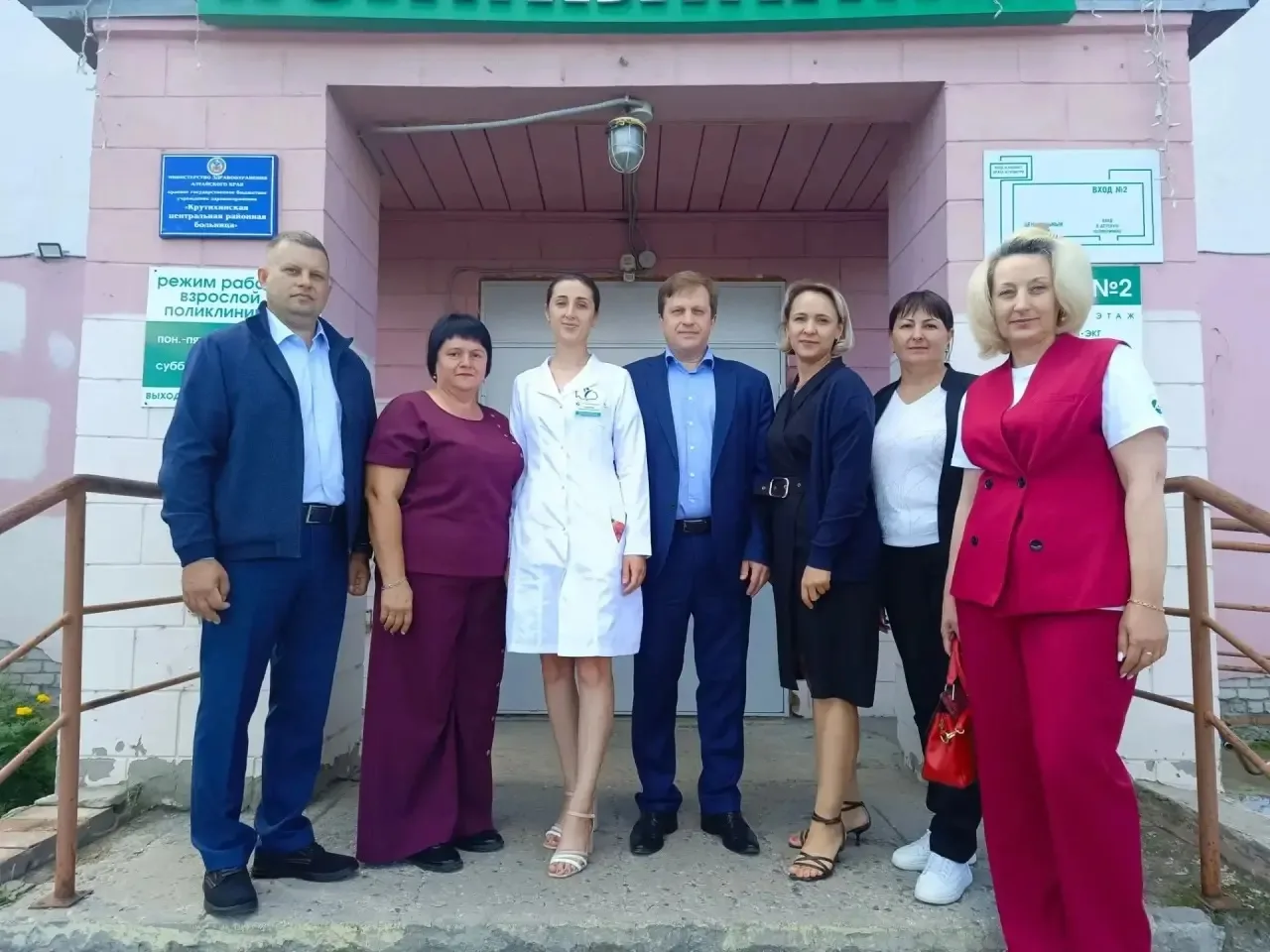 Цифровая трансформация сельской медицины: визит министра здравоохранения Алтайского кра...