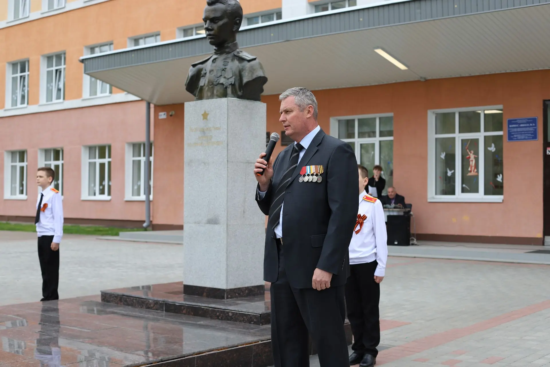 81 ВЕСНА ПОБЕДЫ. ПОМНИМ. ГОРДИМСЯ. БЛАГОДАРИМ  Сегодня мы собрались здесь, чтобы сказать главное: «М