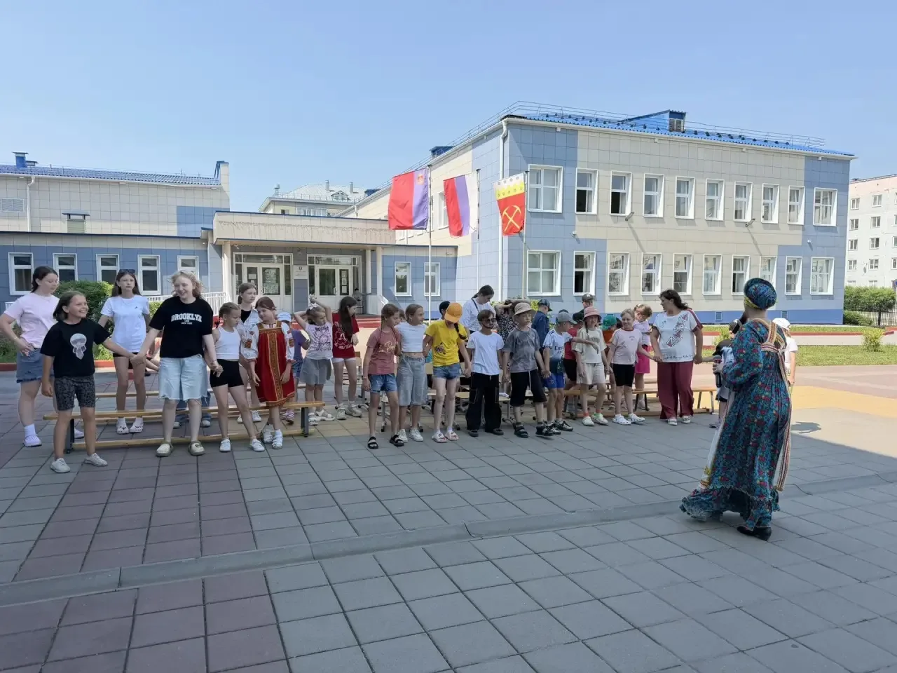 В нашей школе состоялось увлекательное и познавательное мероприятие «Россия — симфония народов», пос