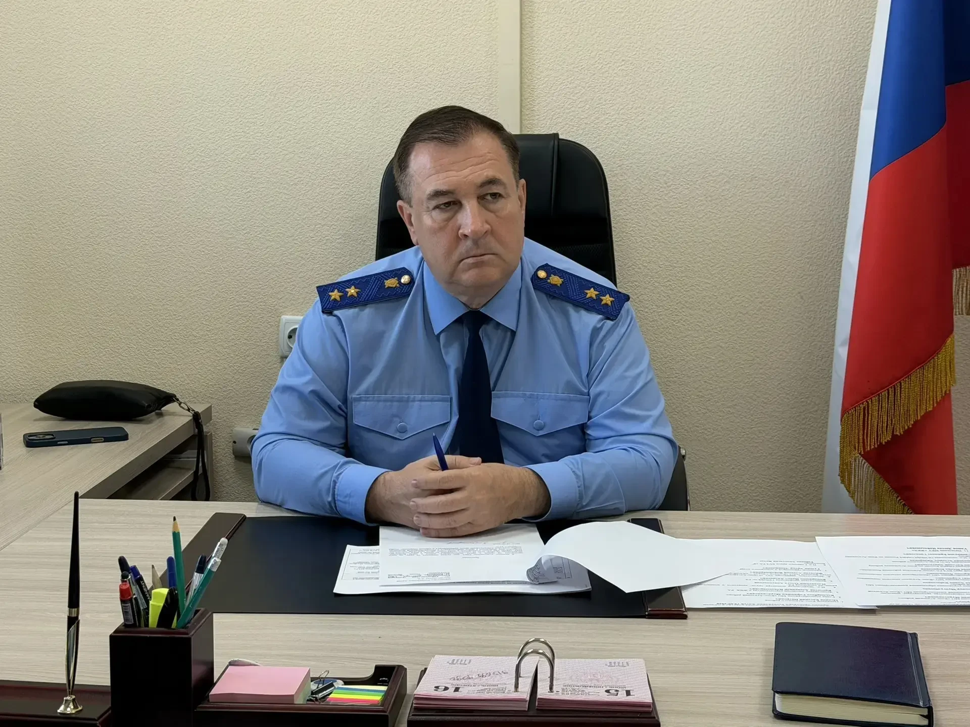 Прямо сейчас в селе Кош-Агач прокурор Республики Алтай проводит личный прием граждан. К...