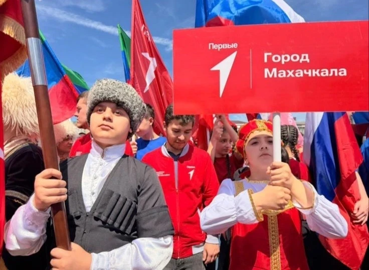 Мы — это энергия памяти, единства и молодости!

21 мая активисты Движения Первых из Гимназии №1 прин