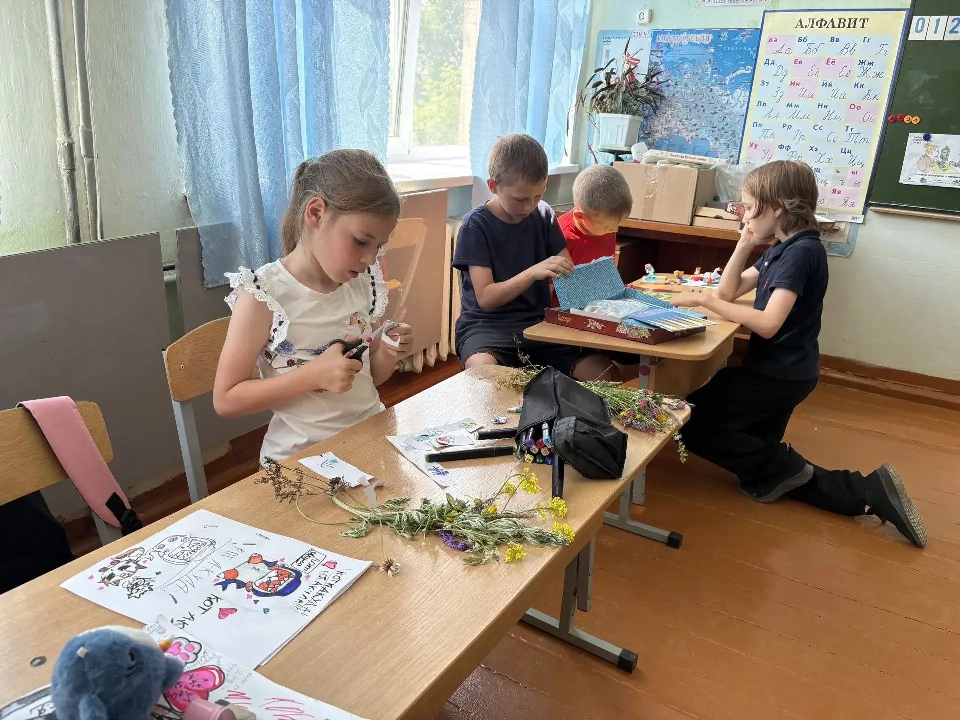 Ещё один яркий и насыщенный день остался позади! Наши ребята из школьного лагеря провели время с пол
