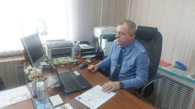 ⭕ Суд надолго отправил в колонию экс-инспектора Ространснадзора за взятки от автобусников

Суд Сверд