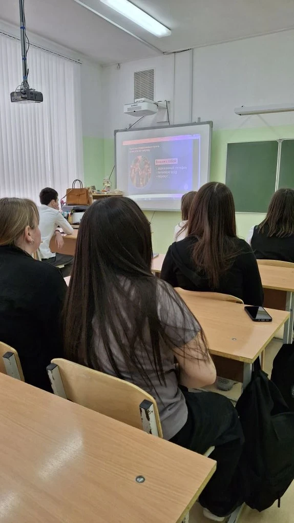 🚒 В нашей школе прошли тематические мероприятия, посвящённые Дню пожарной охраны Российской Федераци