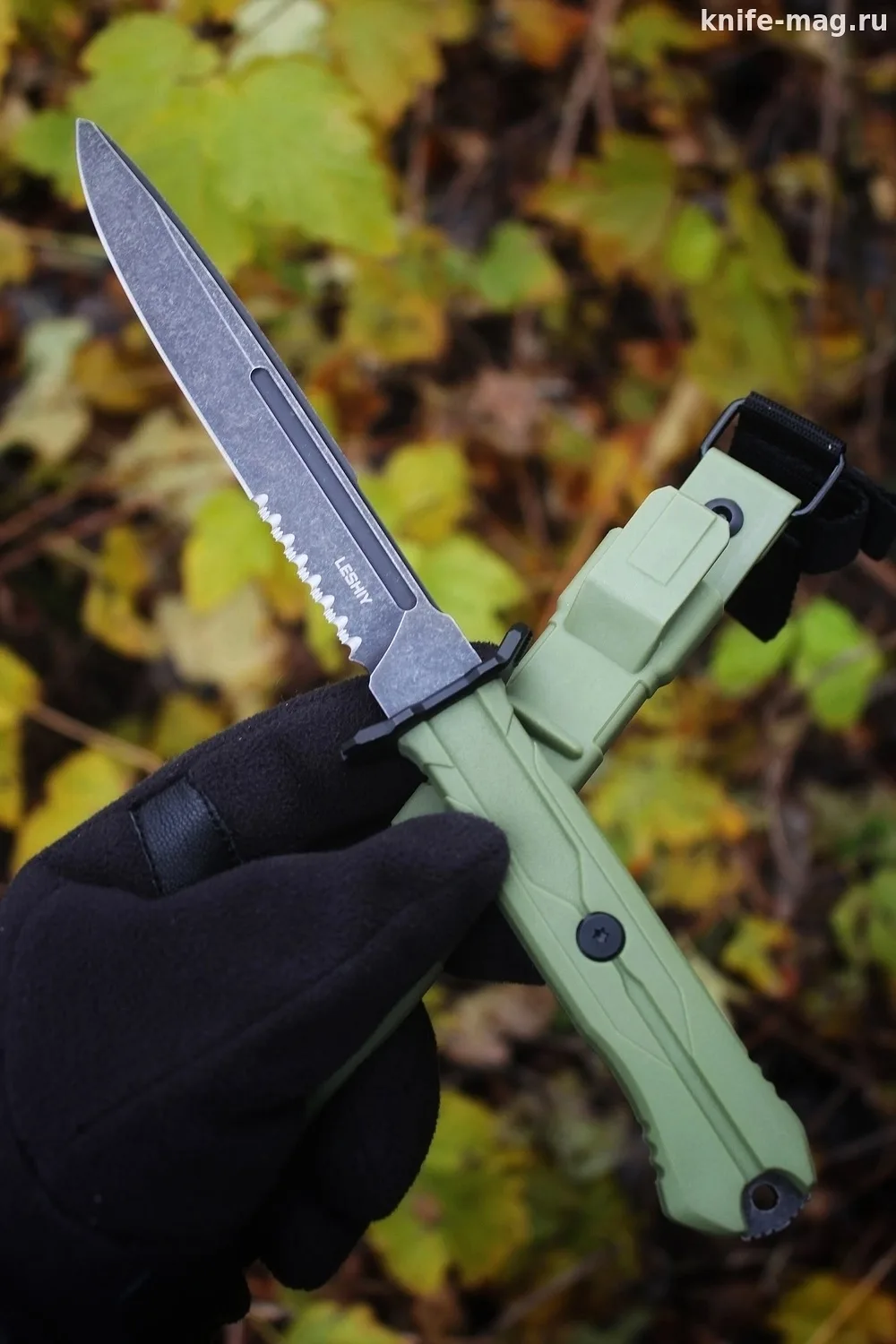 Тактический нож Leshiy (Леший) Serrated AUS-8 Black Wash, Green Elastron
