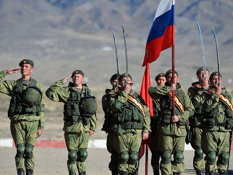 🎉 С Днём Сухопутных войск России! 🎉1 октября — день тех, кто надёжно держит оборону и...