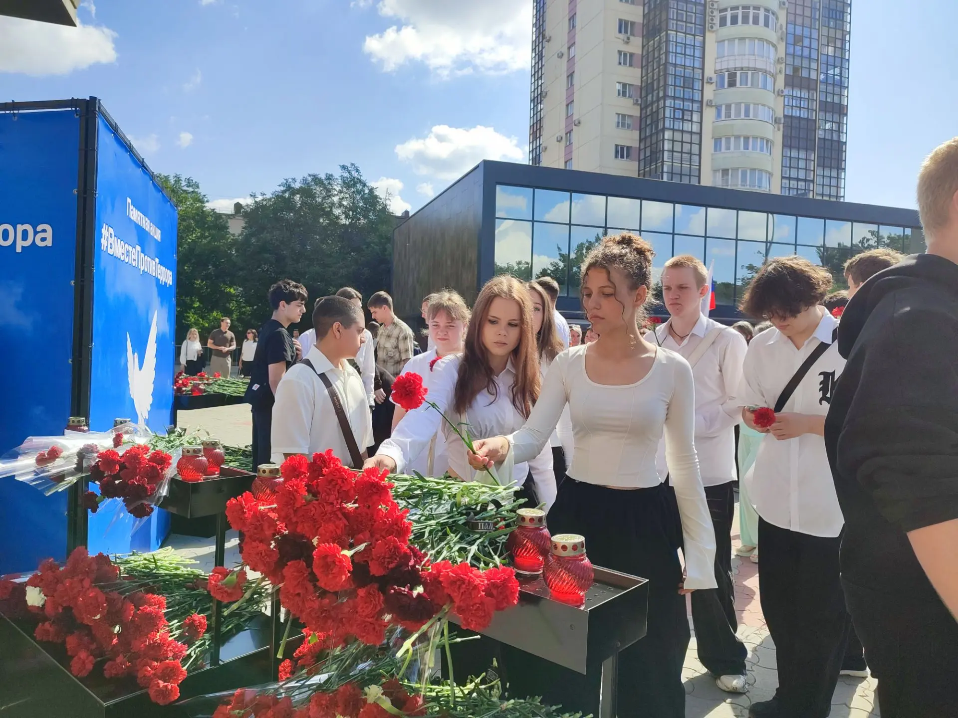 🙏День памяти и единства: наши студенты почтили память жертв терроризма