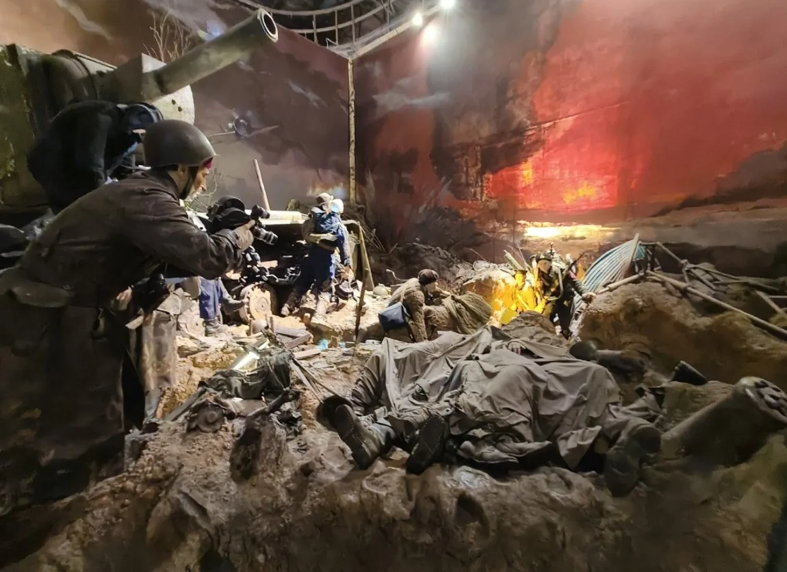 МАРШРУТ ВЫХОДНОГО ДНЯ 🔥 ⁣  🎞В канун праздника Великой Победы 9-в класс посетил выставку "Пропавшие в