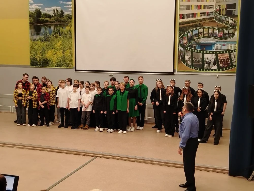 команда КВН "ЛЮДИ В ЧЕРНОМ" в отборочном туре на кубок мэра Братского района заняли 2 м...