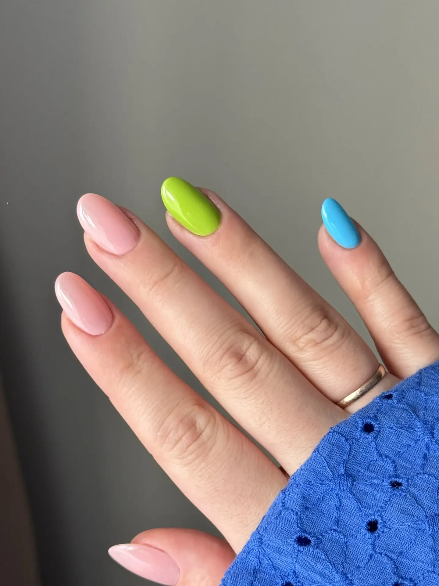 NEW 💖  Захотелось добавить чуть красок! Показывайте, что у вас там на ногтях??