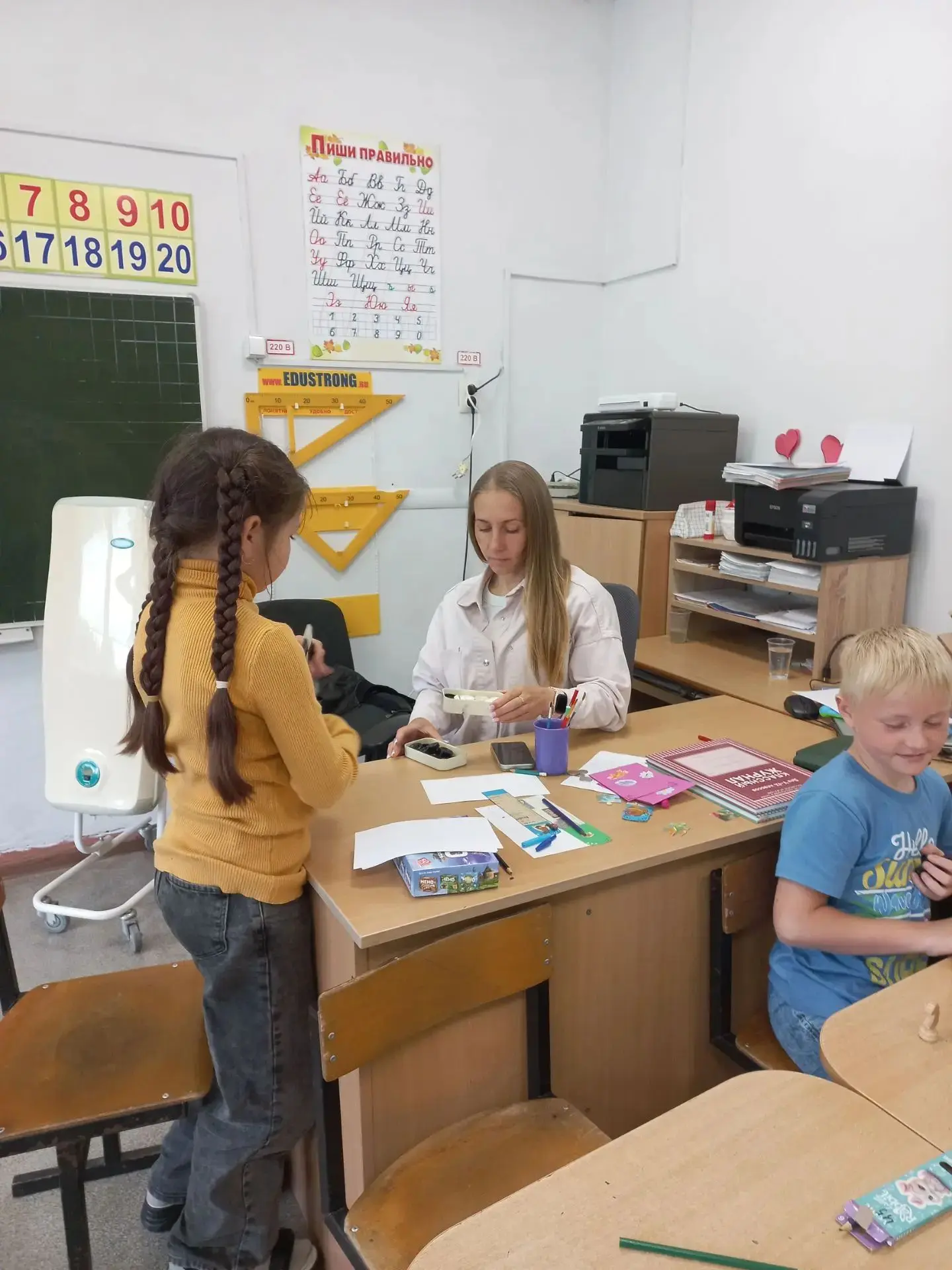Вот и началась новая неделя нашего лагеря. Начало дня было обычным: зарядка, прием пищи, планы на не
