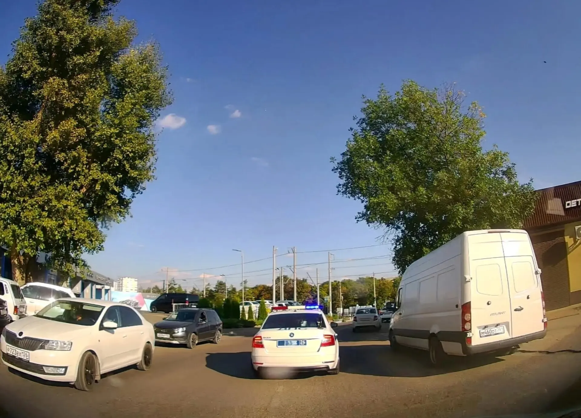 02.09 везли человека с инсультом в больницу на своём авто, т.к. счёт шел на минуты и "с...