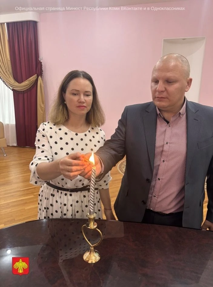 25 лет рука об руку: в Сыктывкаре отметили серебряный юбилей супругов Матехиных
