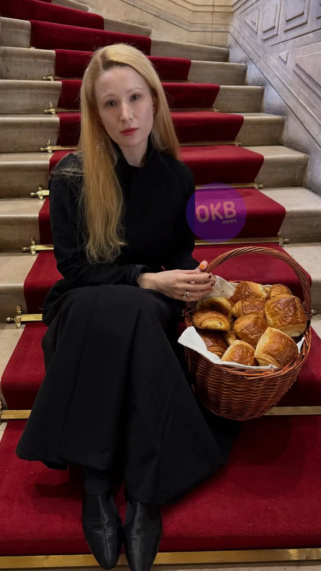 😍 Появились первые кадры с песней Монеточки* в новом «Человеке Пауке».

Видео засняли в Китае, где 