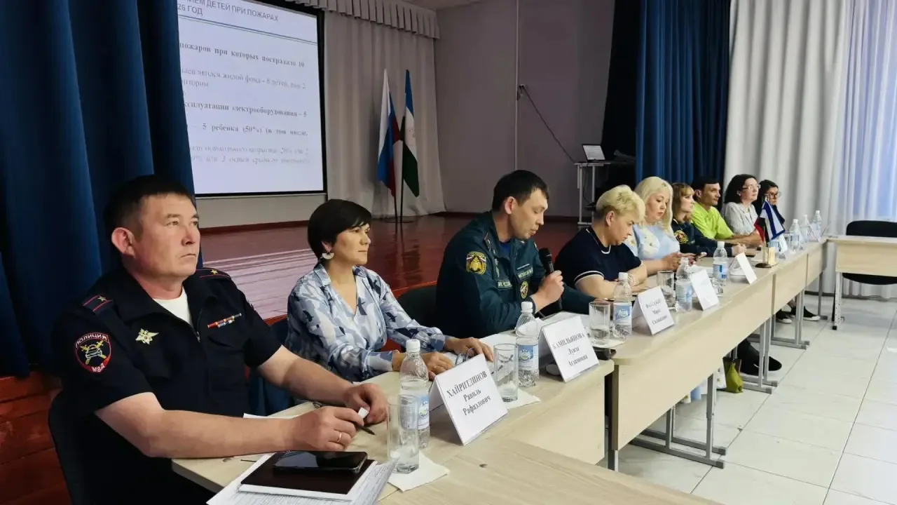 23 мая заместитель директора по ВР Я.Ю.Никитина в составе делегации Белебеевского район...