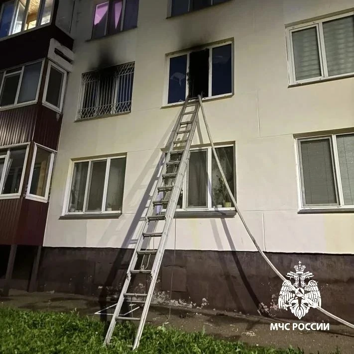 😱Челнинец погиб при пожаре площадью всего 1 кв. метр — предположительно, одежда мужчин...