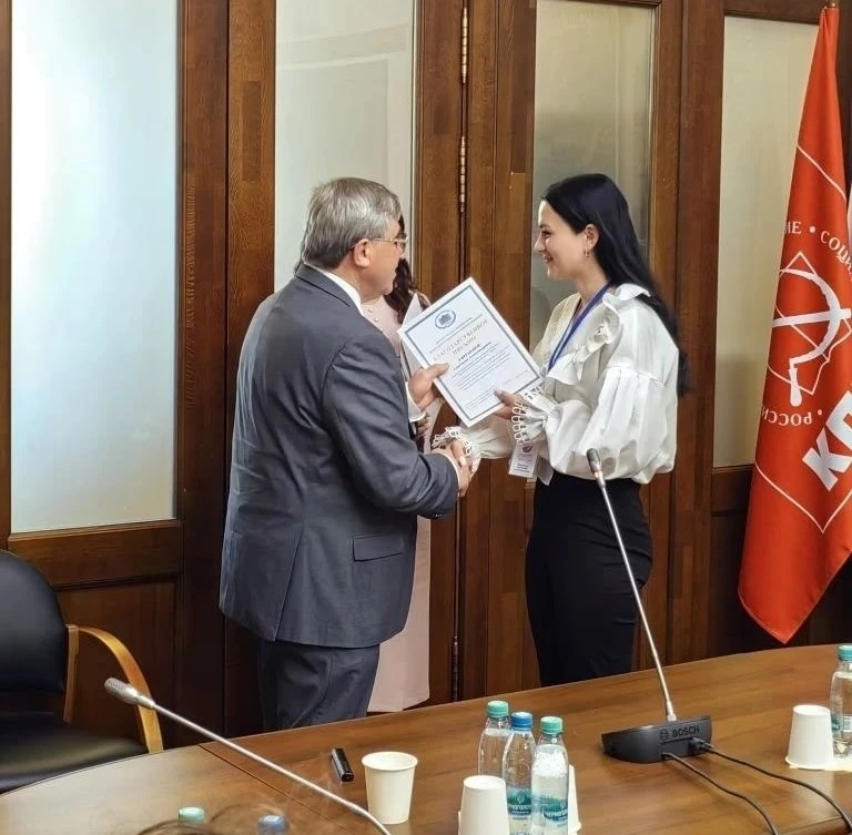 💫Преподаватель Железногорского политехнического колледжа Анастасия Ефремова подошла к финишной прямо