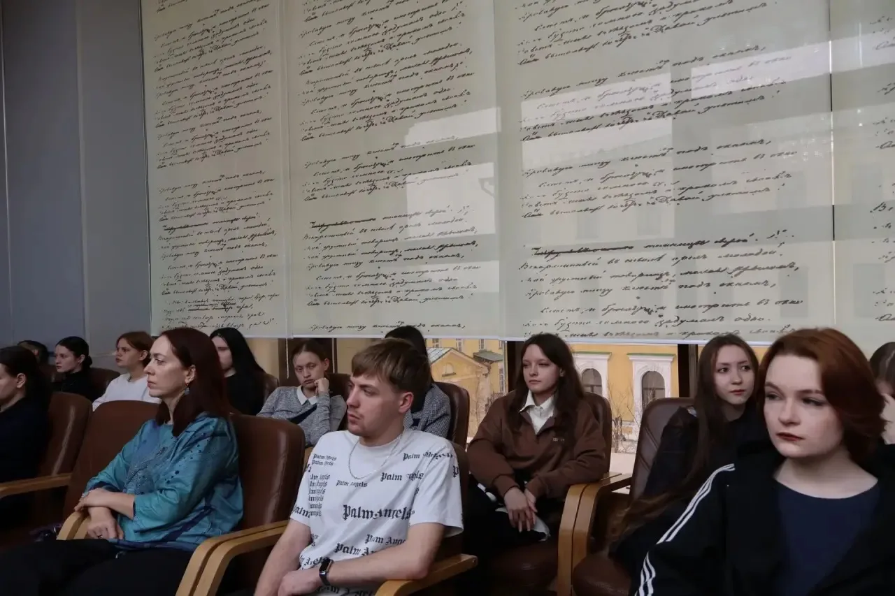 📚 Окно на Чукотку: лекция, которая вдохновила   25 марта студенты групп 21 МП и 21 Ю вместе с препод