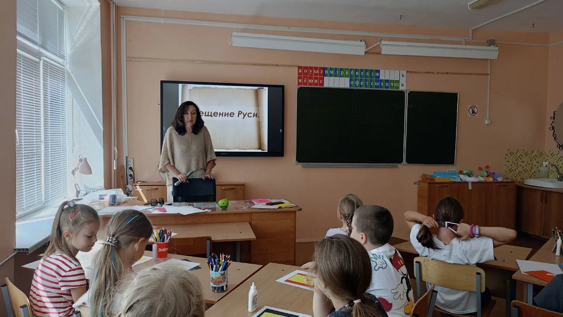 2 исследовательская группа сегодня в честь Дня крещения Руси делает тематическую поделку! 🎨

Ребята