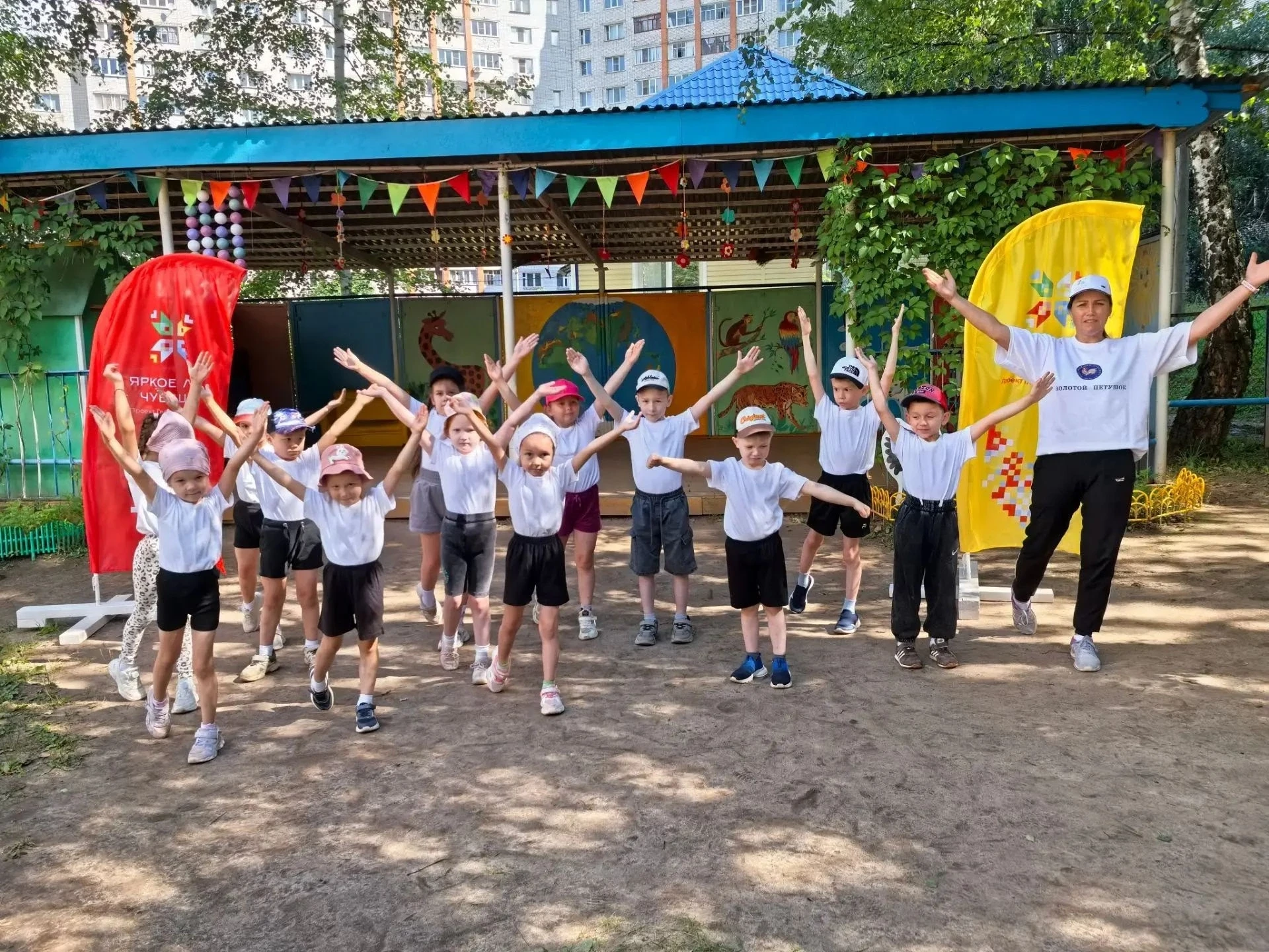 Спортивный досуг «Наша армия родная»