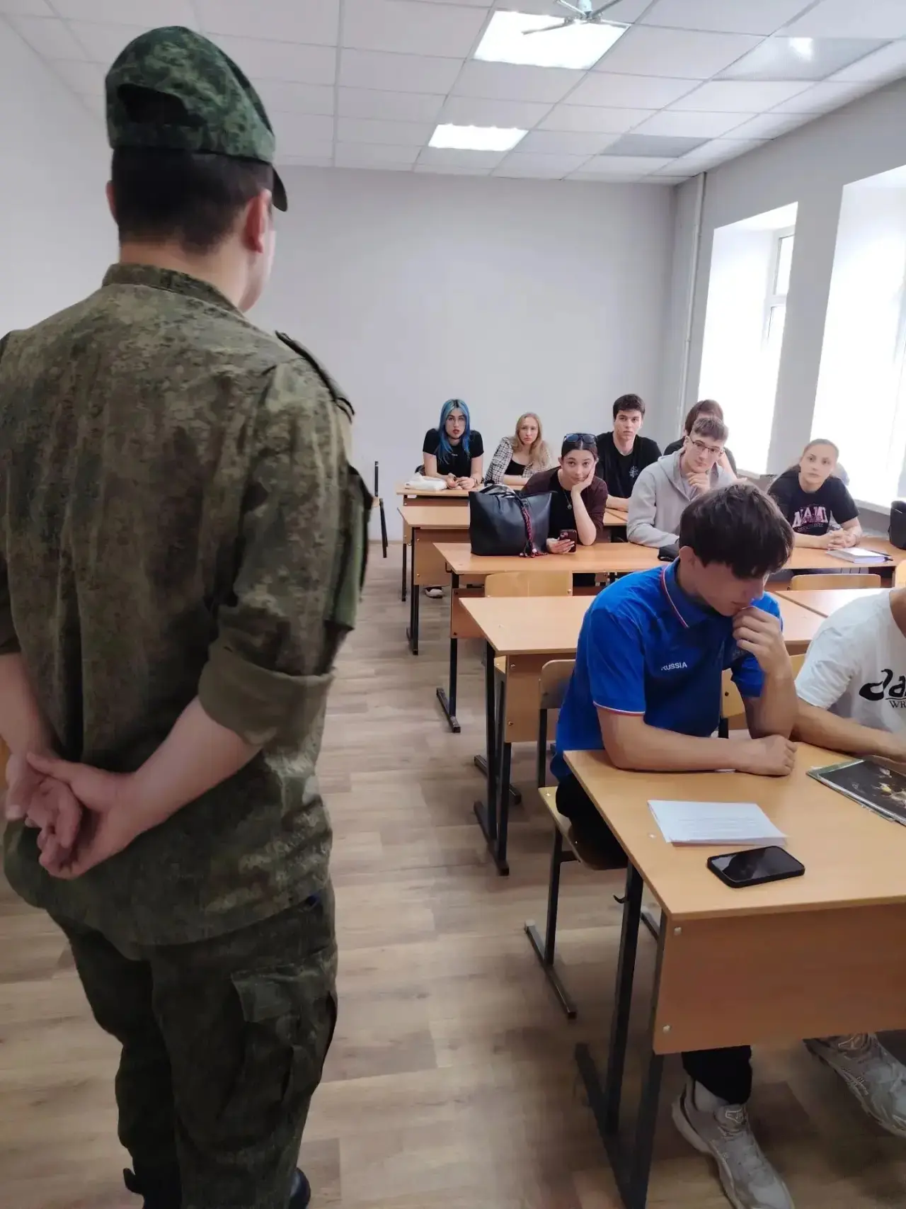 Очередная встреча с представителями из пункта отбора на военную службу ВС РФ в стенах ВГАС 

Студент