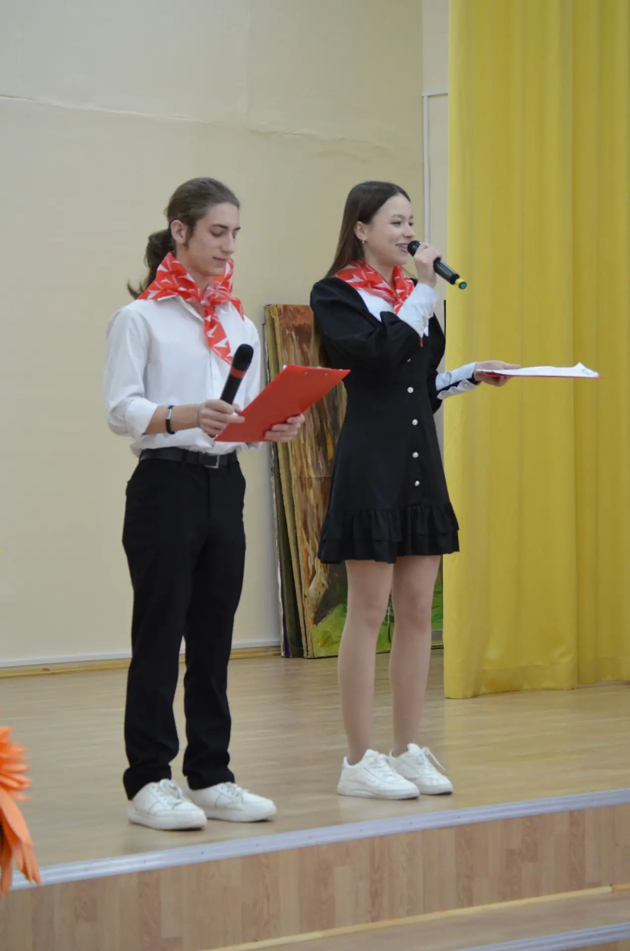 Вчерашний день стал для нашей школы по-настоящему знаковым, наполнив воздух атмосферой торжественнос