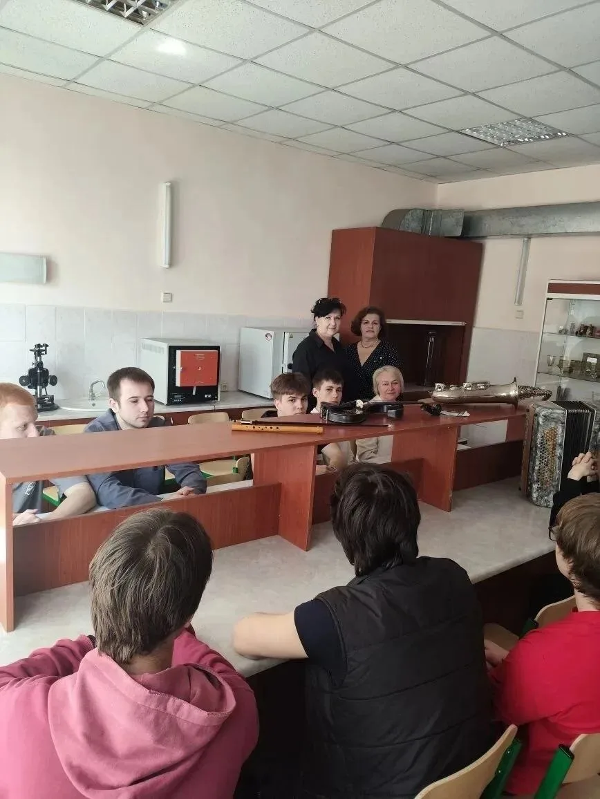 Мастер-класс в рамках Года единства народов России!  🎹8 апреля 2026 года доценты кафедры товароведен