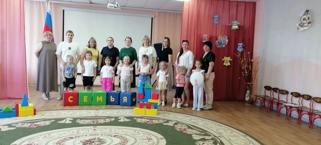 ✅В старшей группе "Знайки" прошёл тематический праздник посвящённый международному дню ...